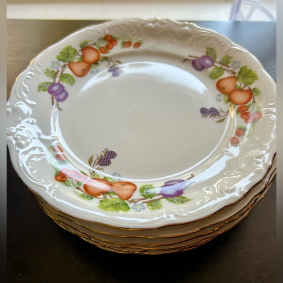 7 Royal Kent salad/dessert plates 7.75” - Picture 4 of 7